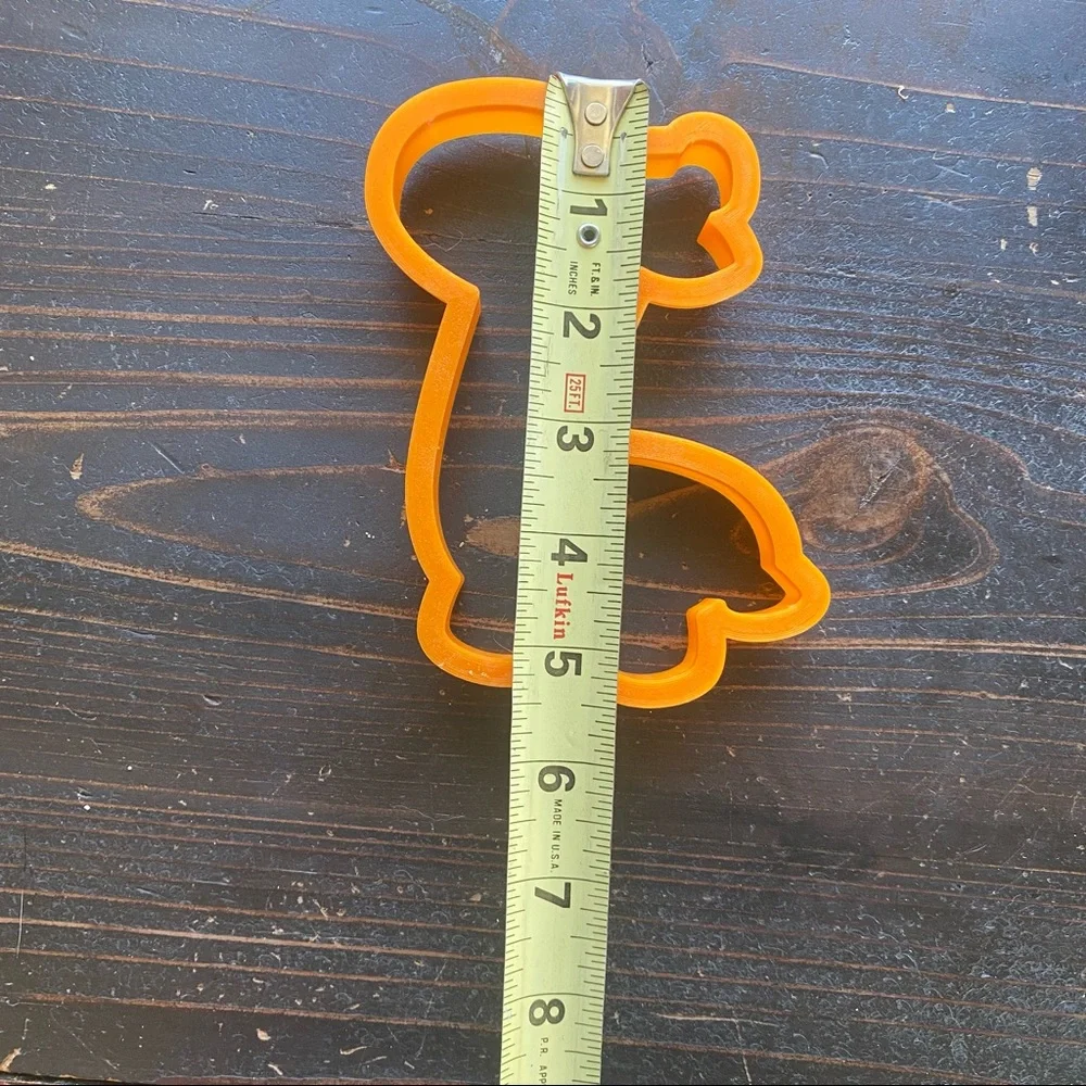 Giraffe Shaped Cookie Cutter